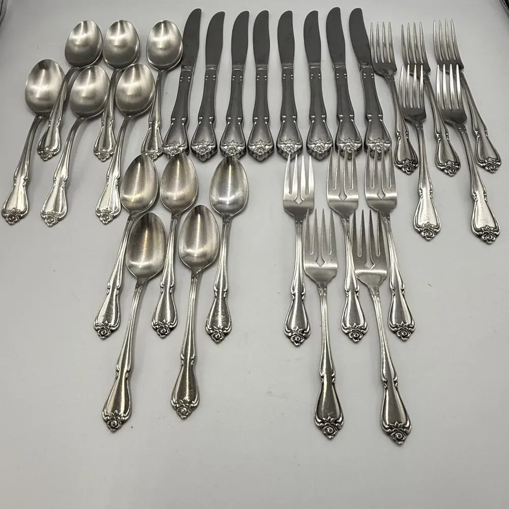 Oneida ARBOR ROSE TRUE ROSE Stainless Flatware 5+ Place Settings 29 PCs Floral